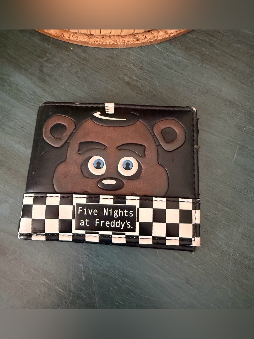 FIVE NIGHTS at FREDDY’S Checkered bi fold wallet Freddy Fazbear design.